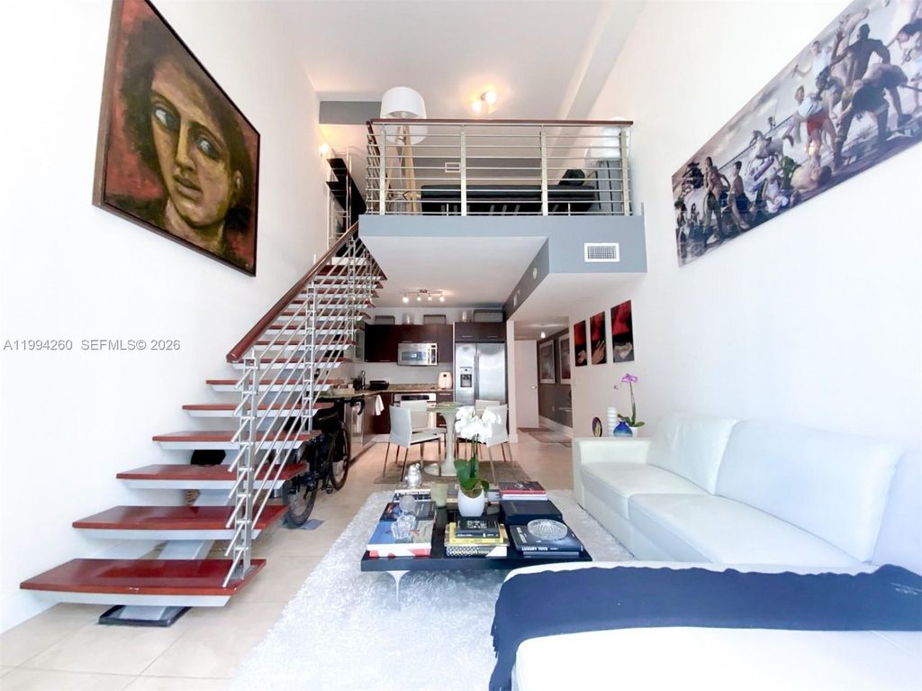 41 SE 5th St 1006, Miami, FL 33131