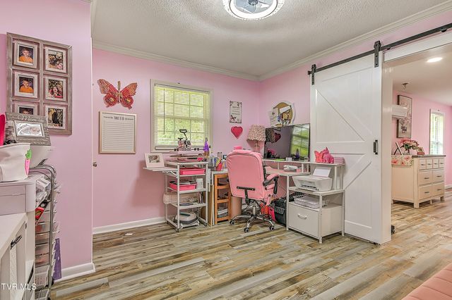 2805 Sumpter Drive, Johnson City, TN 37604