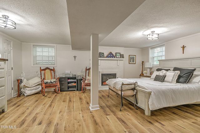 2805 Sumpter Drive, Johnson City, TN 37604