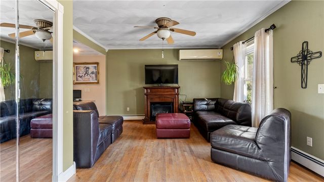 9 Williston Street, Cranston, RI 02920