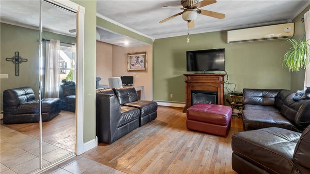 9 Williston Street, Cranston, RI 02920