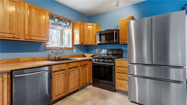 9 Williston Street, Cranston, RI 02920