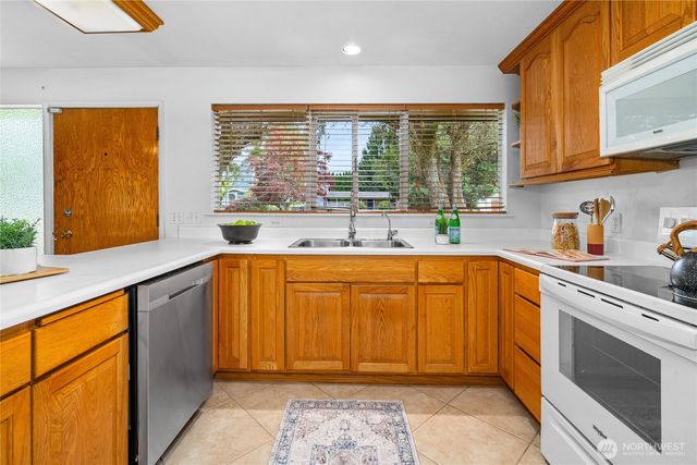 33418 SE 43rd Place, Fall City, WA 98024