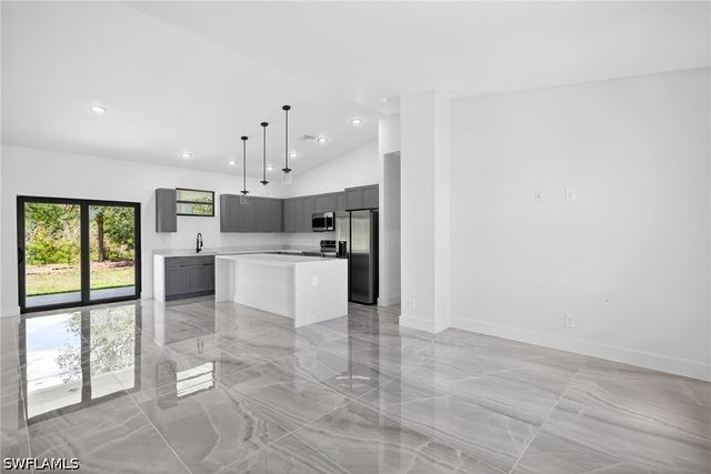 3015 58th ST W, Lehigh Acres, FL 33971