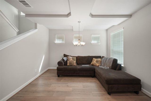 831 Cloverdale Drive, Rosharon, TX 77583