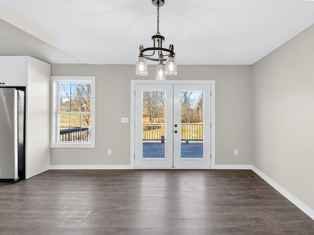 621 Womack Rd, Bethpage, TN 37022