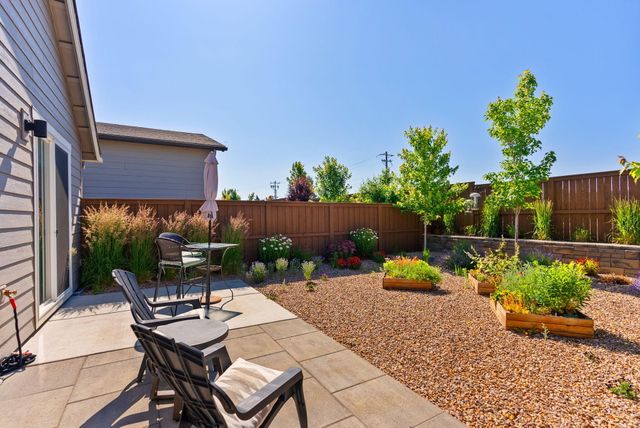 3859 NE Oakside Loop, Bend, OR 97701