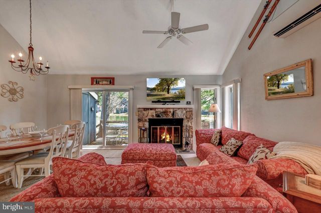 116 SNOW RIDGE CIR, Lake Harmony, PA 18624