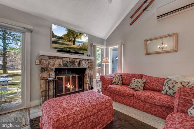 116 SNOW RIDGE CIR, Lake Harmony, PA 18624