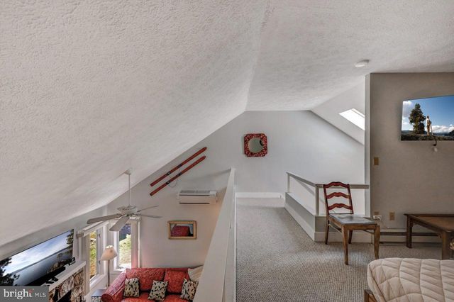 116 SNOW RIDGE CIR, Lake Harmony, PA 18624