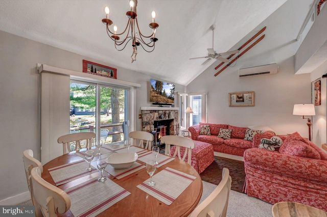 116 SNOW RIDGE CIR, Lake Harmony, PA 18624