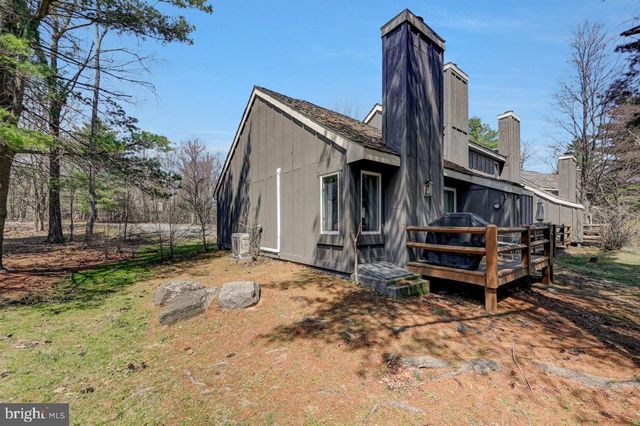 116 SNOW RIDGE CIR, Lake Harmony, PA 18624