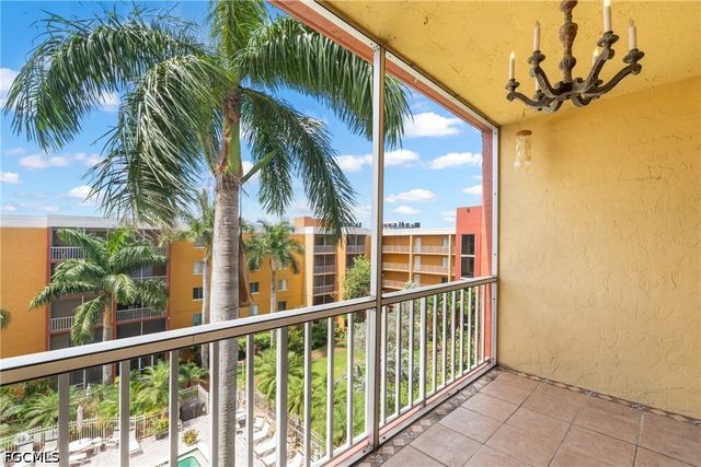2366 E Mall DR 516, Fort Myers, FL 33901