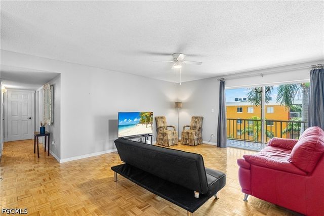 2366 E Mall DR 516, Fort Myers, FL 33901