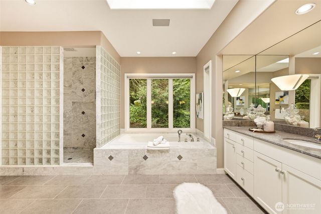 16102 SE Cougar Mountain Way, Bellevue, WA 98006