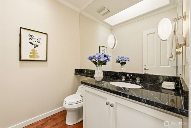 16102 SE Cougar Mountain Way, Bellevue, WA 98006
