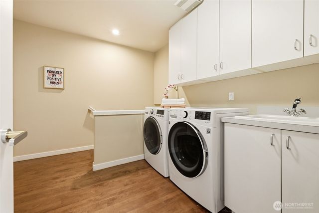 16102 SE Cougar Mountain Way, Bellevue, WA 98006