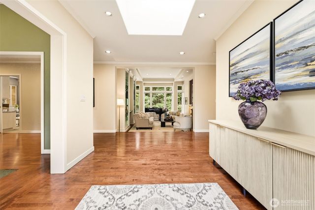 16102 SE Cougar Mountain Way, Bellevue, WA 98006