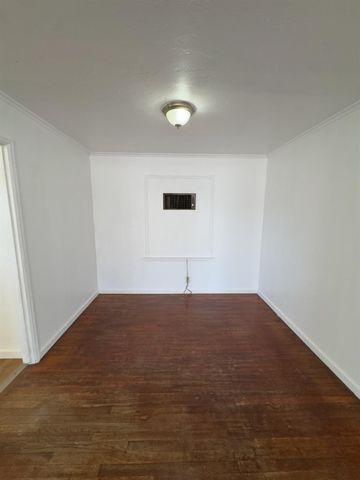 1242 E Shields Avenue, Fresno, CA 93704
