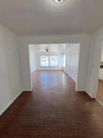 1242 E Shields Avenue, Fresno, CA 93704