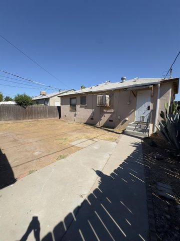 1242 E Shields Avenue, Fresno, CA 93704