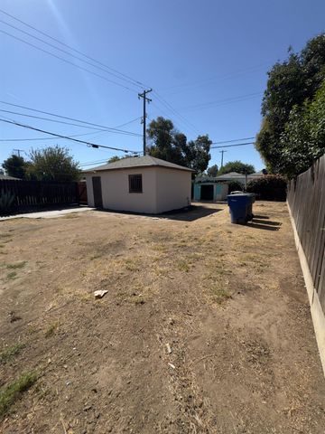 1242 E Shields Avenue, Fresno, CA 93704