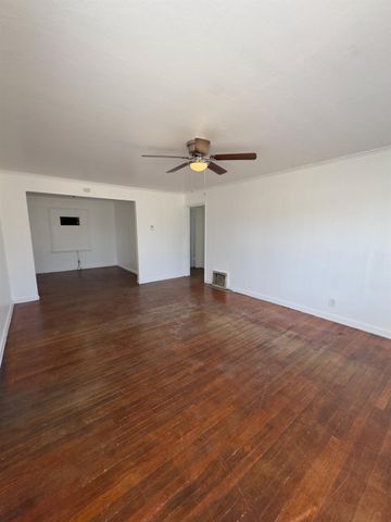 1242 E Shields Avenue, Fresno, CA 93704