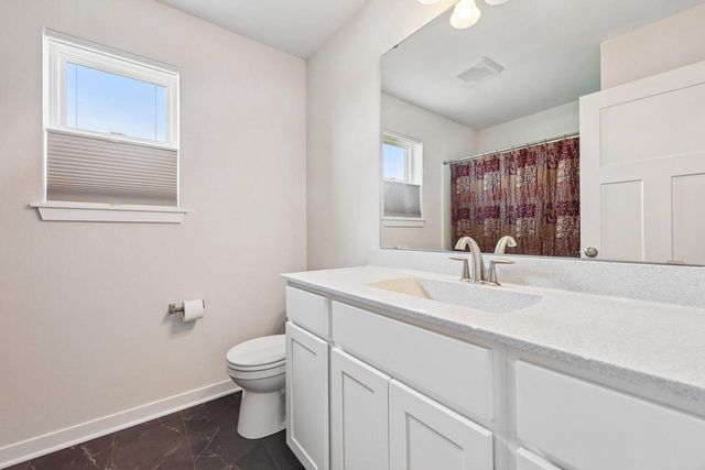 676 Lambert DRIVE, Slinger, WI 53086