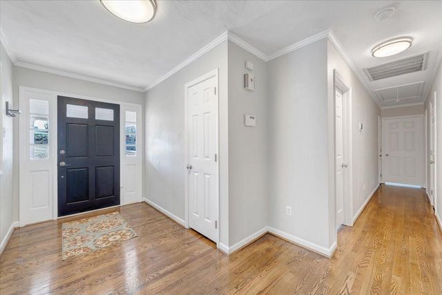 501 Darwin RD, Roanoke, VA 24014