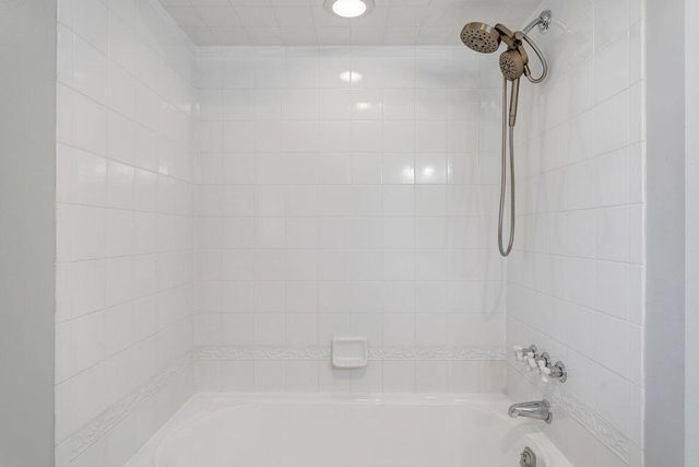 501 Darwin RD, Roanoke, VA 24014