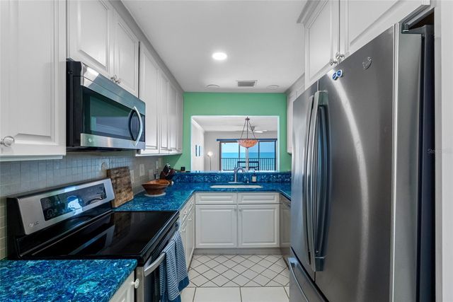 3100 GULF BOULEVARD 431, Belleair Beach, FL 33786