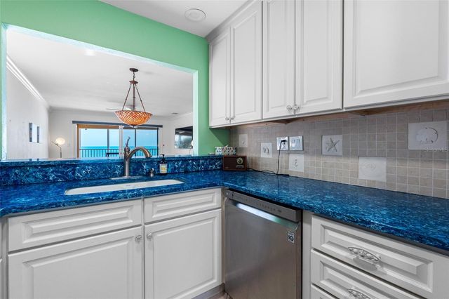 3100 GULF BOULEVARD 431, Belleair Beach, FL 33786