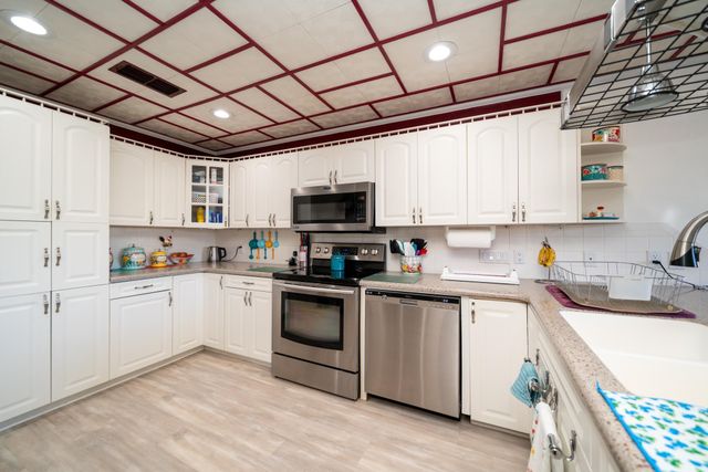 342 Old Easton Rd, Longview, TX 75603