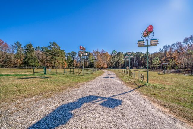 342 Old Easton Rd, Longview, TX 75603
