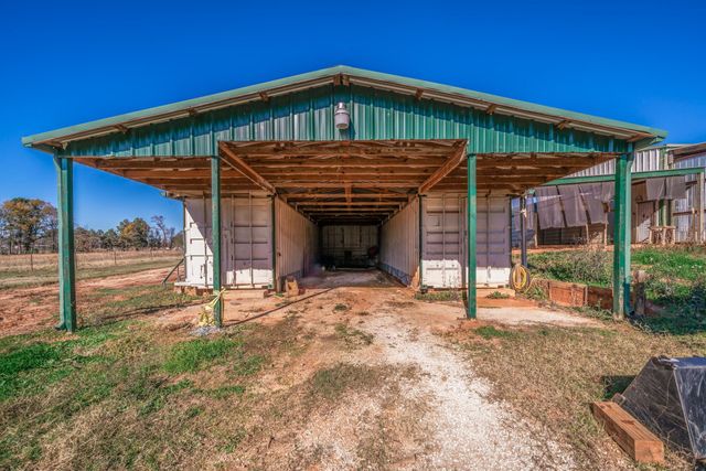 342 Old Easton Rd, Longview, TX 75603