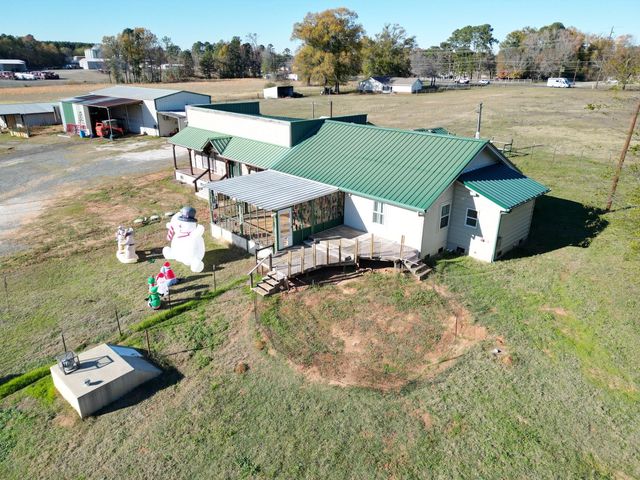 342 Old Easton Rd, Longview, TX 75603