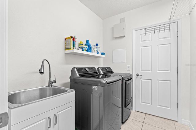 4851 PEARL LAKE COURT, Kissimmee, FL 34758
