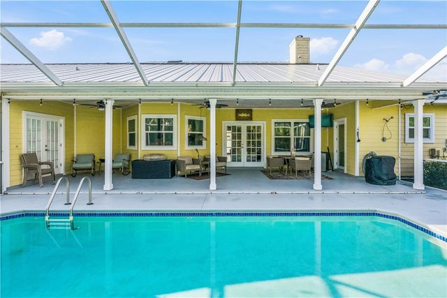 7065 29th Court, Vero Beach, FL 32967