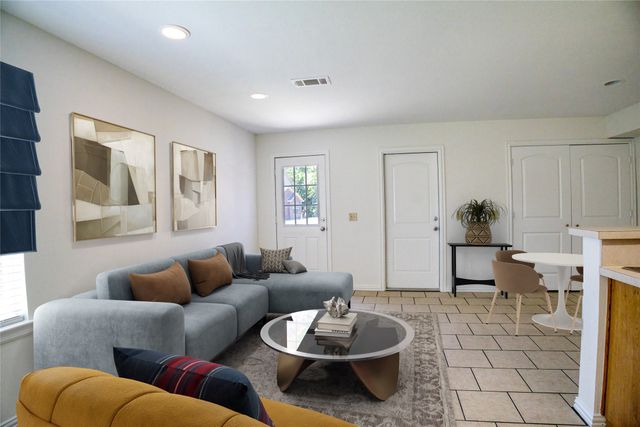 1708 S Waco Street, Van Alstyne, TX 75495