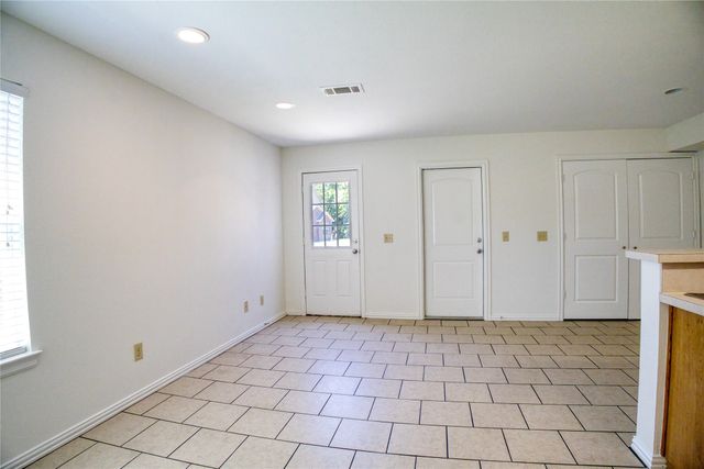 1708 S Waco Street, Van Alstyne, TX 75495