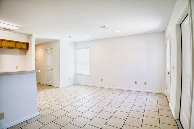 1708 S Waco Street, Van Alstyne, TX 75495