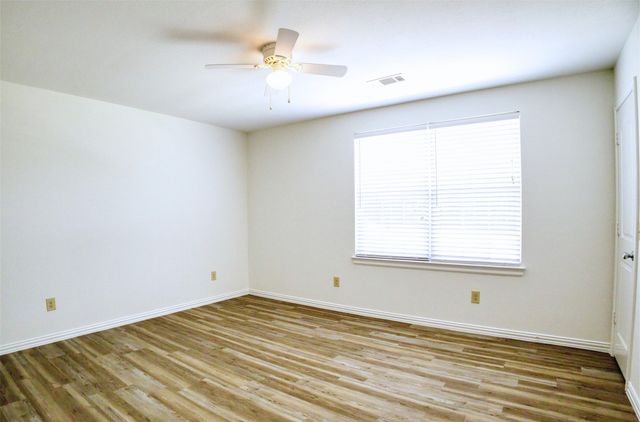 1708 S Waco Street, Van Alstyne, TX 75495