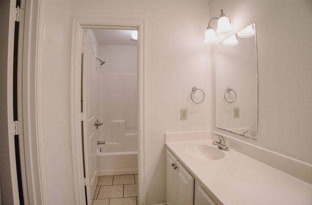1708 S Waco Street, Van Alstyne, TX 75495