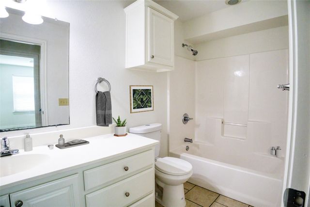 1708 S Waco Street, Van Alstyne, TX 75495