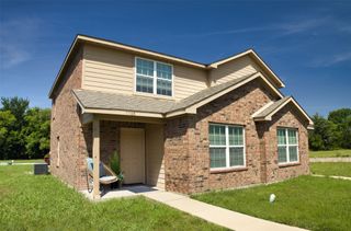 1708 S Waco Street, Van Alstyne, TX 75495