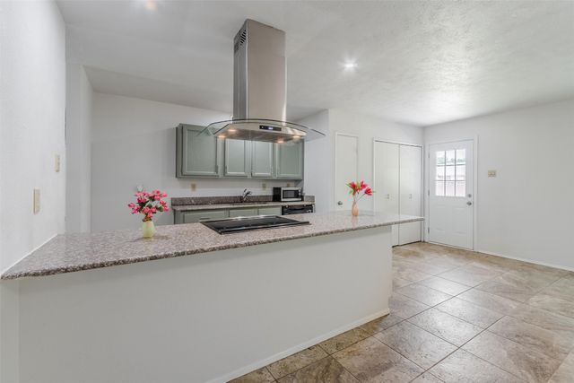 5120 Runyon Drive, The Colony, TX 75056