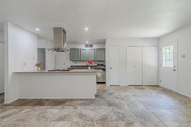 5120 Runyon Drive, The Colony, TX 75056