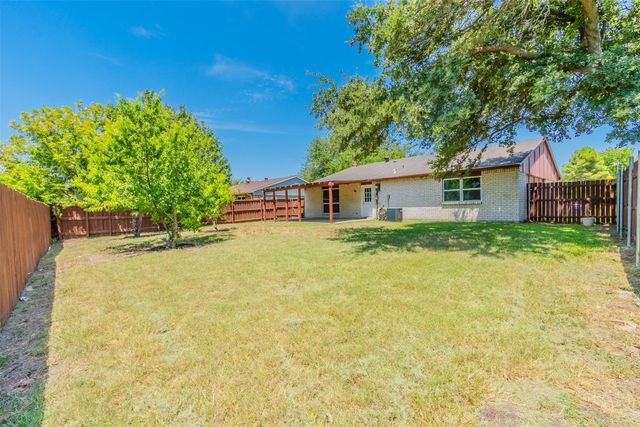 5120 Runyon Drive, The Colony, TX 75056