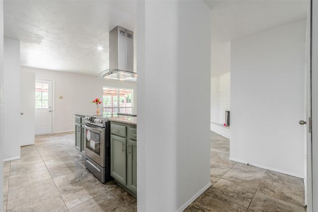 5120 Runyon Drive, The Colony, TX 75056