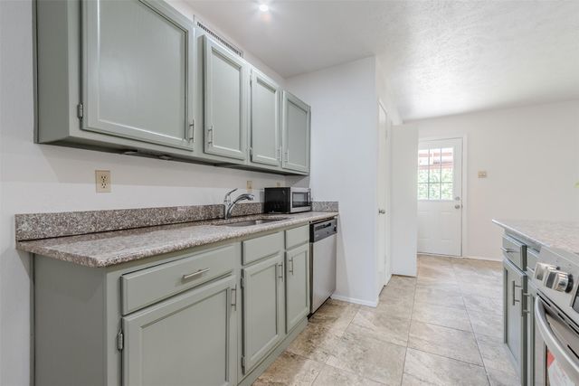 5120 Runyon Drive, The Colony, TX 75056